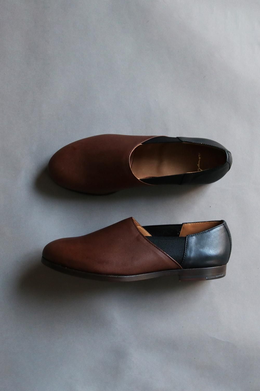 Leather slip on (WOMEN)
