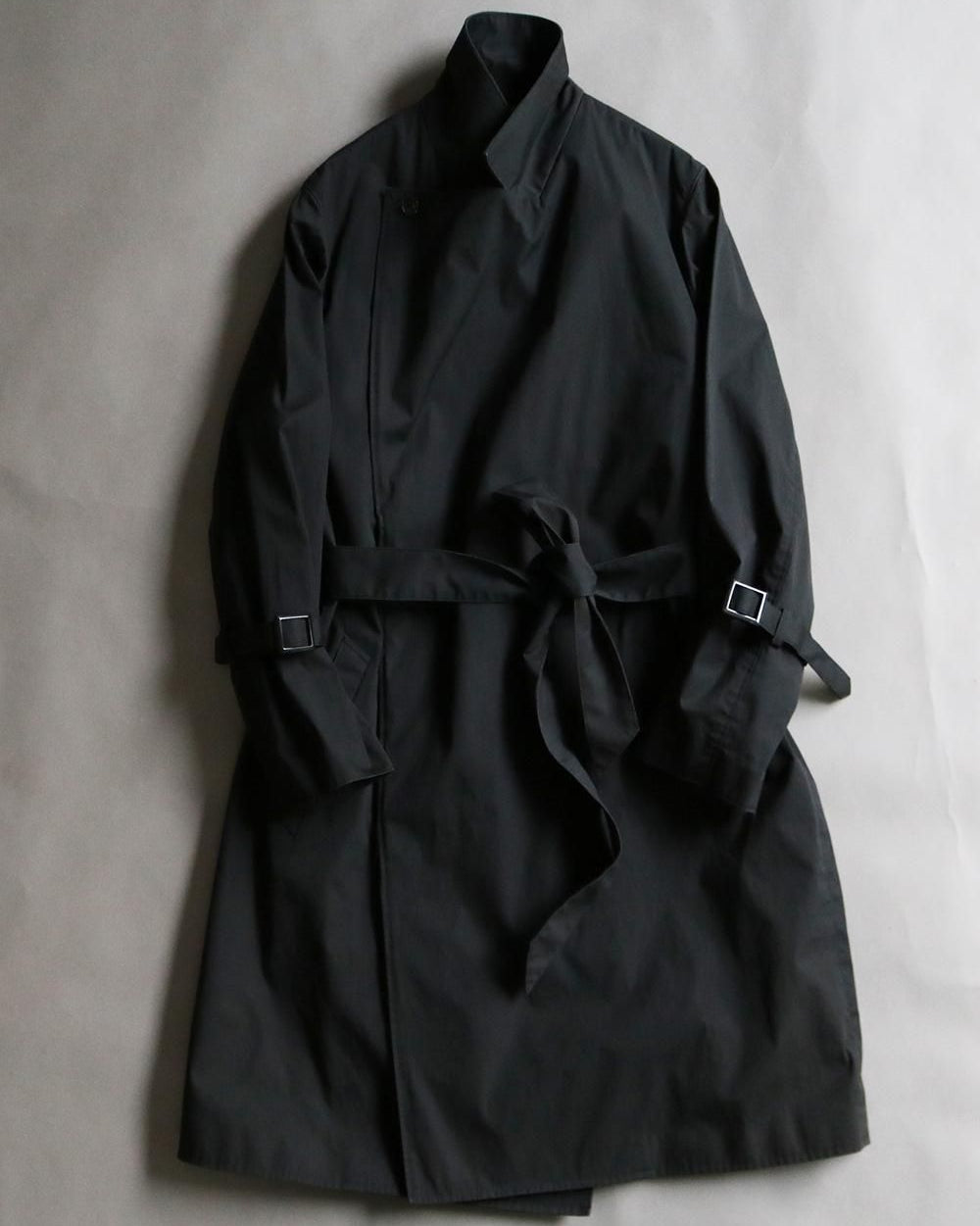 Rainy belted coat