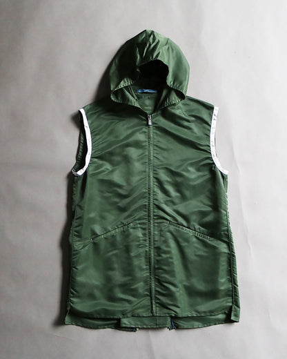 【LIMITED】Nylon gimmicking hooded vest