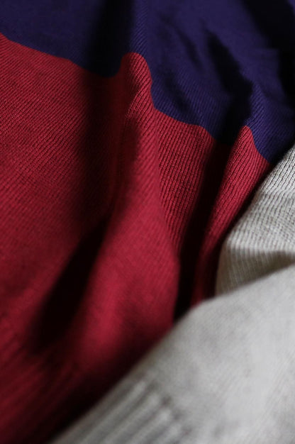 Pattern line color knit pullover