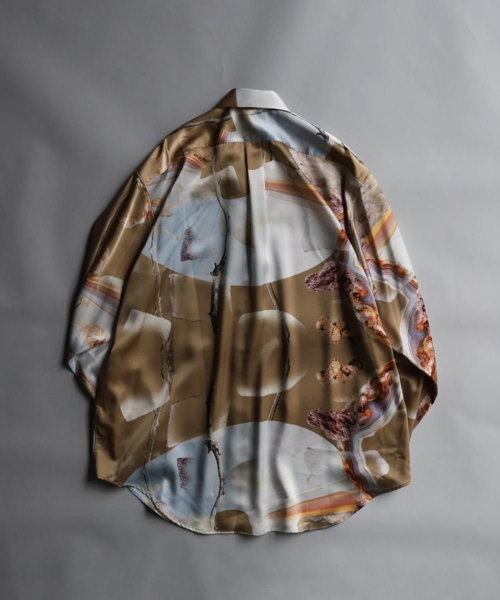 "MOTTY" Graphic Shirt - BEIGE