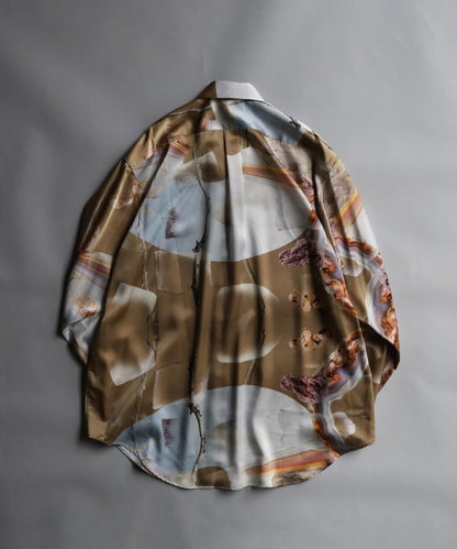 "MOTTY" Graphic Shirt - BEIGE