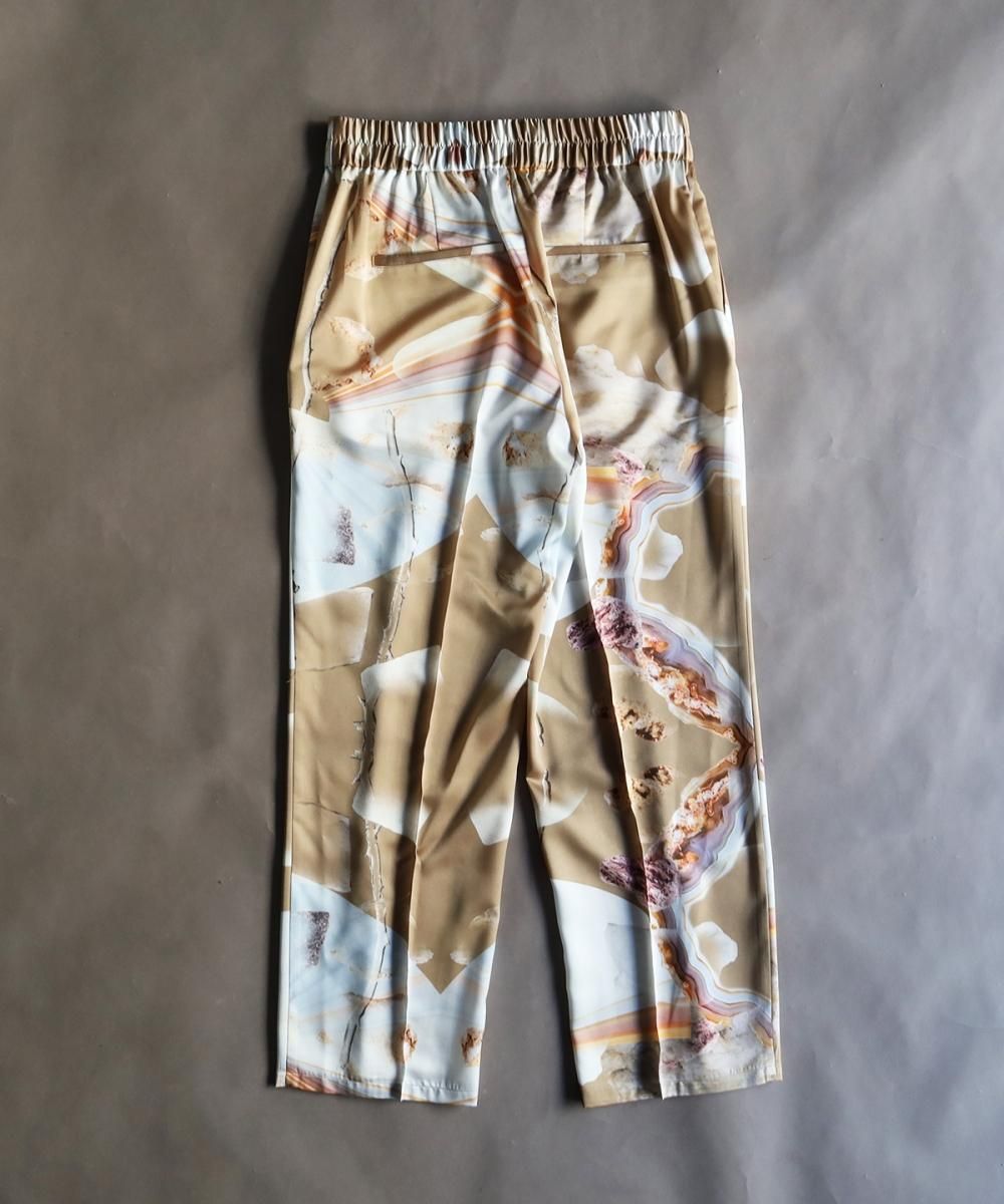 "MOTTY" Graphic Pin Tuck Trouser - BEIGE