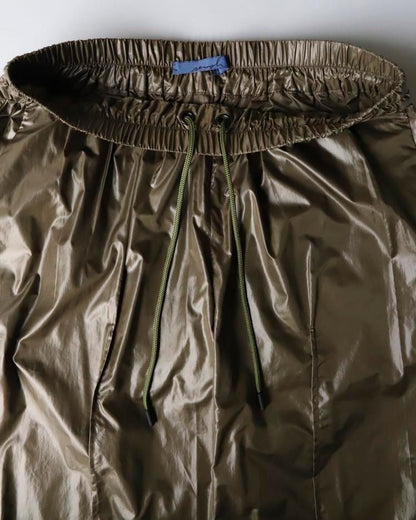 Nylon Pin Tuck Piping Trousers