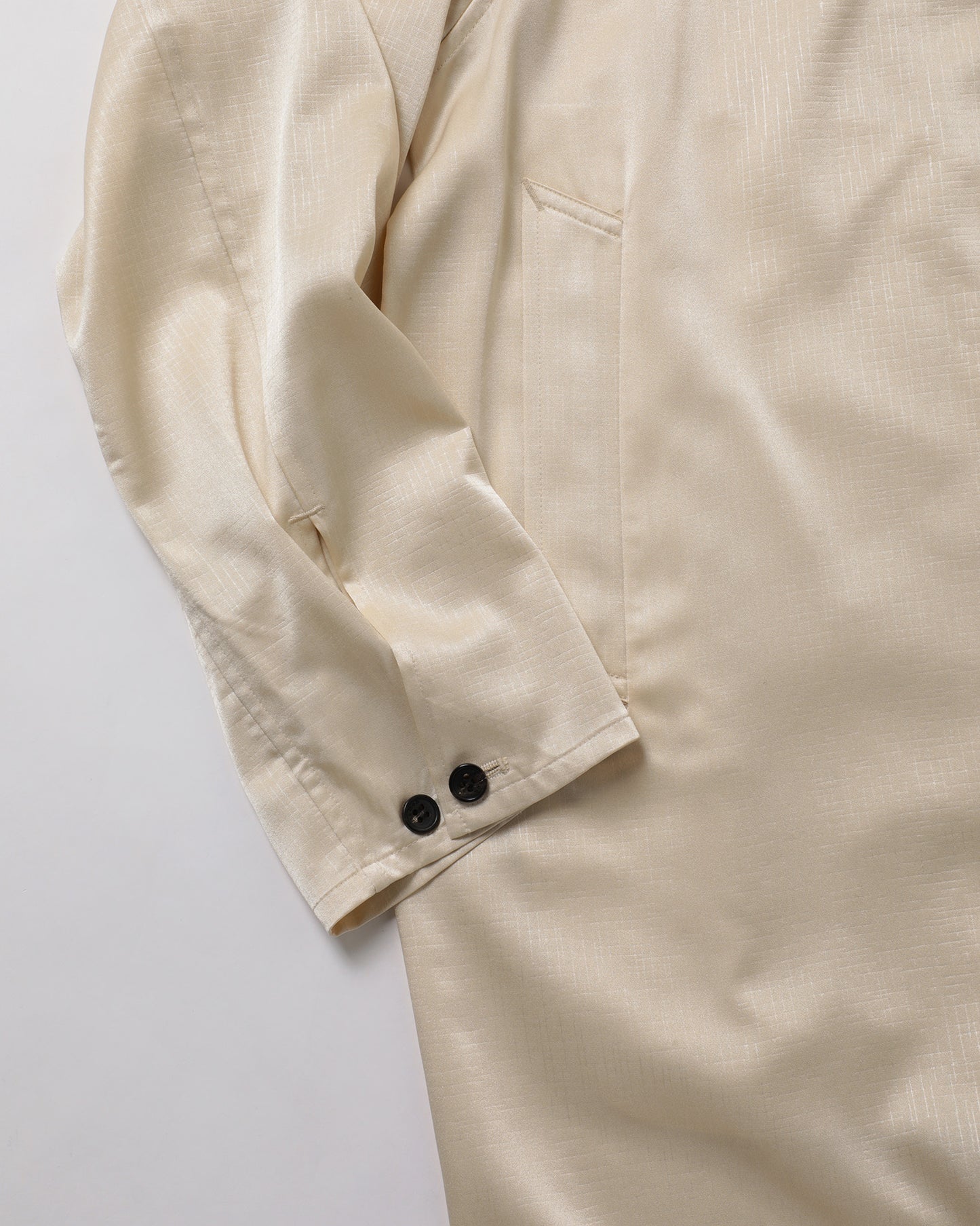 Embossed Effect ' Wide Collar Coat